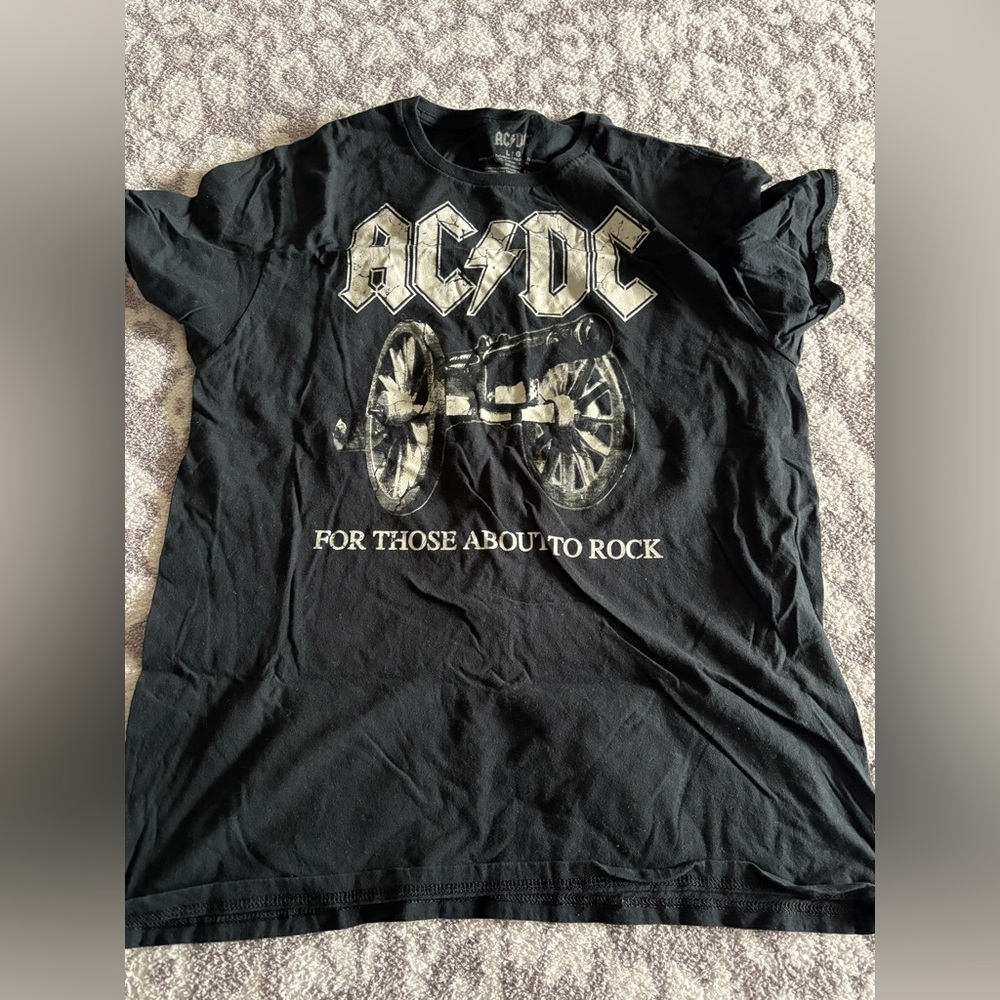 AC/DC graphic tshirt